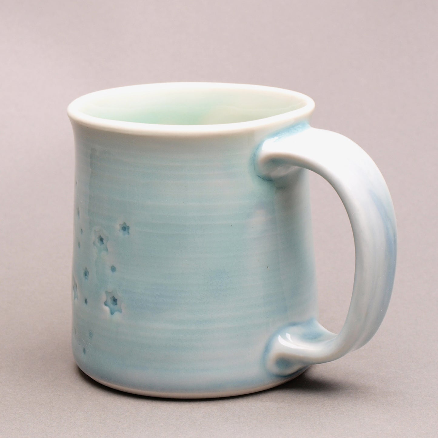 Handcrafted 'PARK CITY' Souvenir Mug with hummingbird by Mike Hays: Artistry, Comfort, and Durability