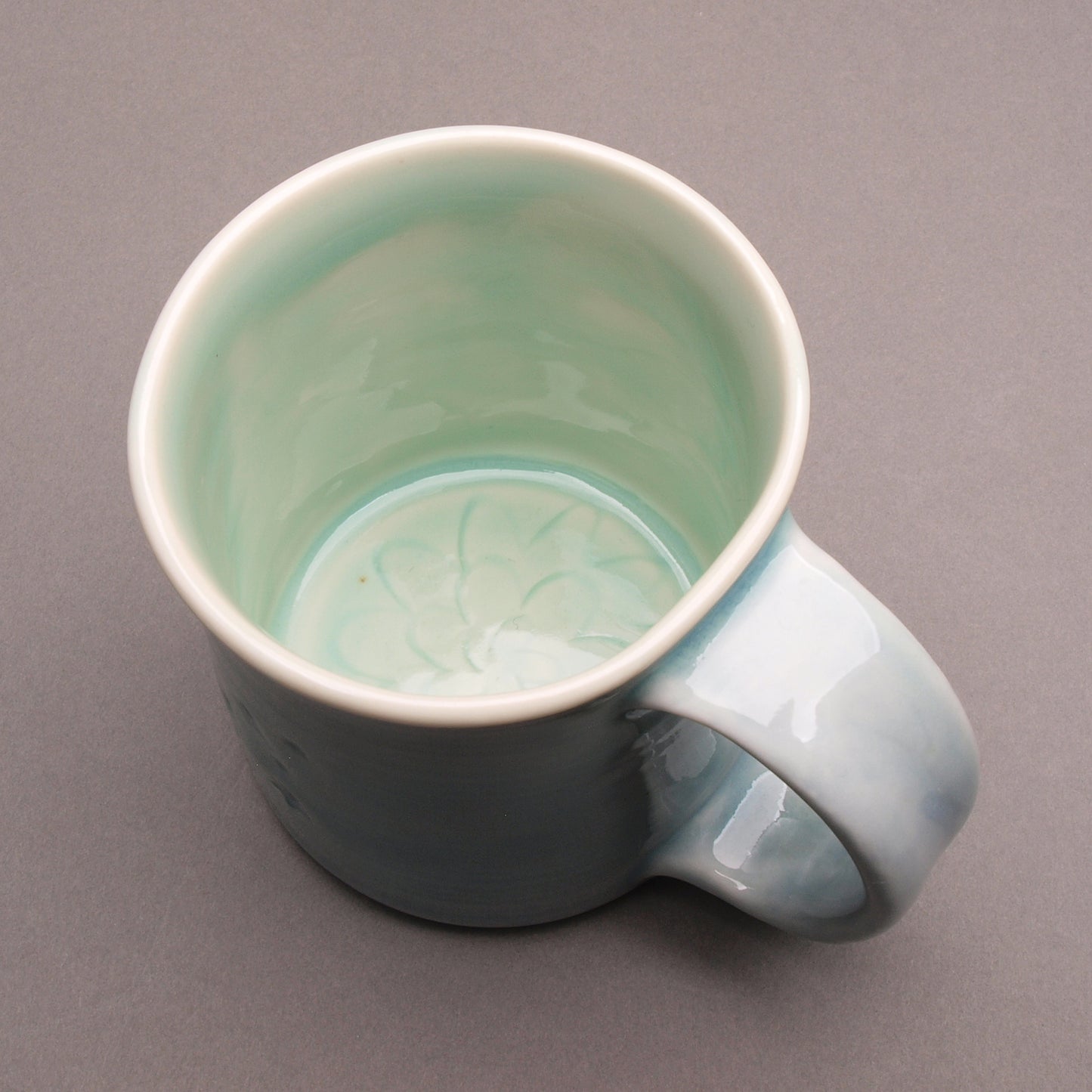 Handcrafted 'PARK CITY' Souvenir Mug with hummingbird by Mike Hays: Artistry, Comfort, and Durability