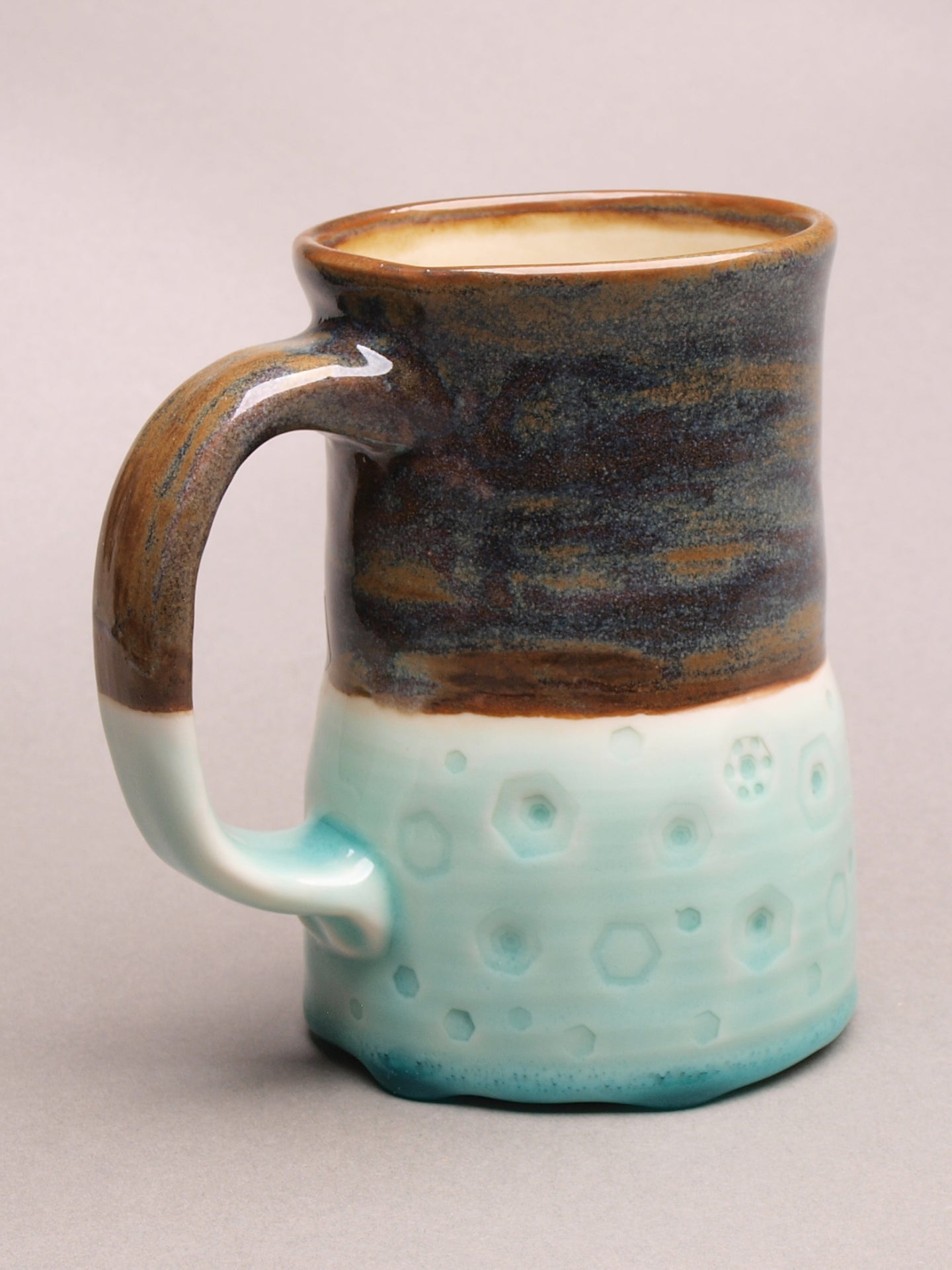 Handcrafted Ceramic Mug by Mike Hays: Artistry, Ergonomics, and Durability MUG #3