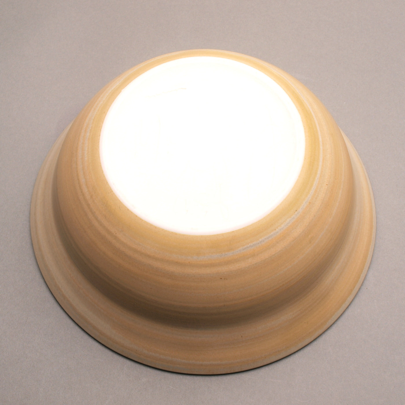 Elegant Porcelain Bowl with a Delicate Arch imprint– Handcrafted Artistry