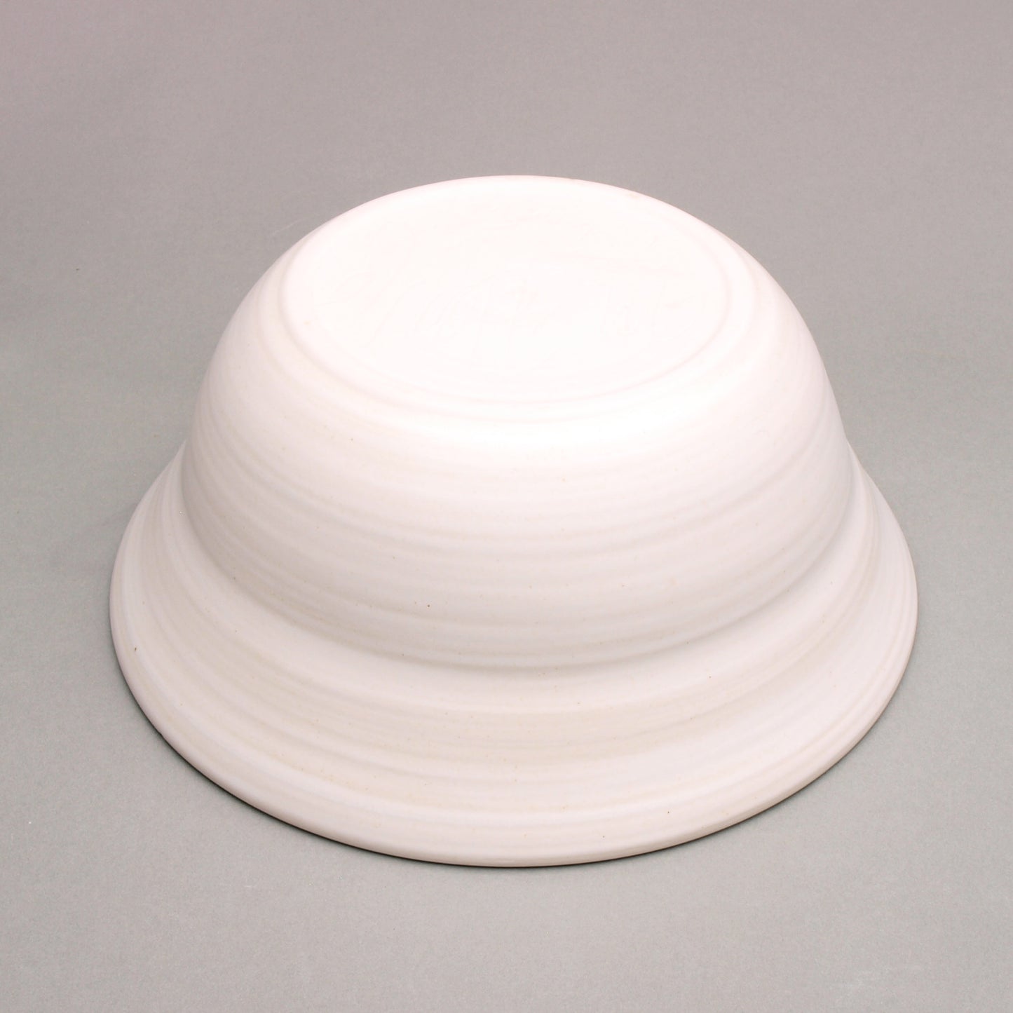 Elegant Porcelain Bowl with a Delicate Arch imprint– Handcrafted Artistry