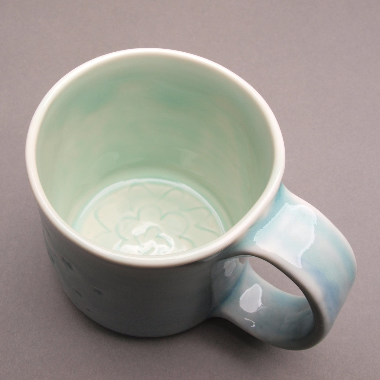 Handcrafted 'PARK CITY' Souvenir Mug with hummingbird by Mike Hays: Artistry, Comfort, and Durability