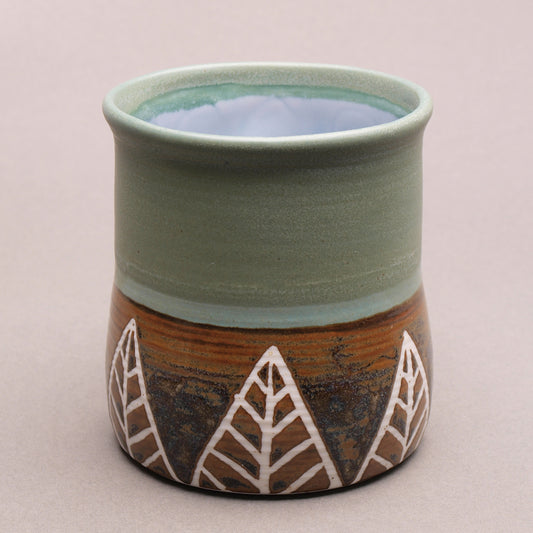 Handcrafted Ceramic Mug by Mike Hays: Artistry, Ergonomics, and Durability MUG #2