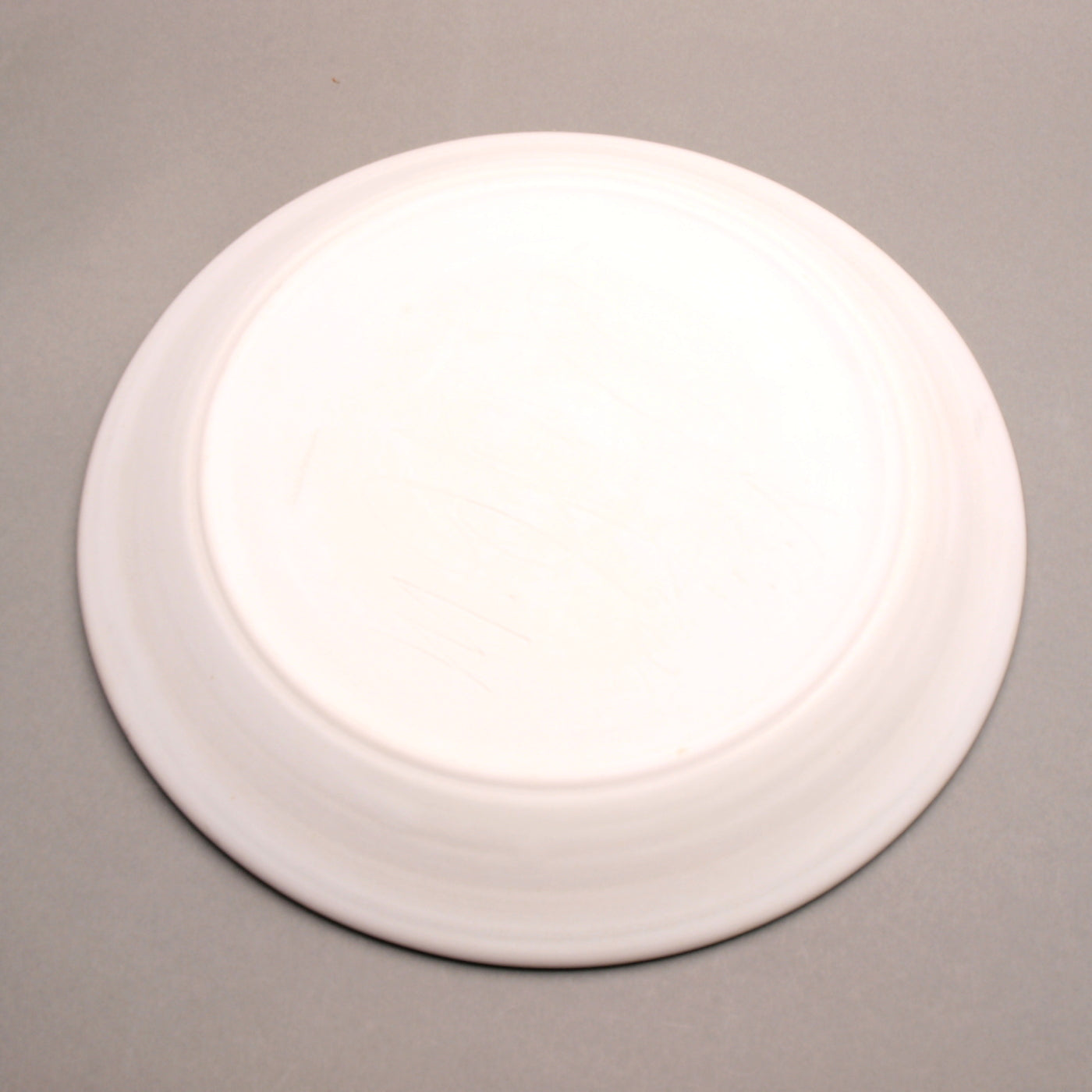 MIMBRES TROUT MOTIF PLATTER – A handcrafted porcelain centerpiece by Mike Hays, featuring intricate Southwestern-inspired design.